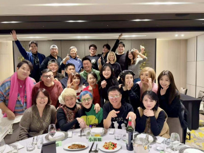 這場同學會太熱鬧！小虎隊紅孩兒徐若瑄都來了 吳奇隆成焦點