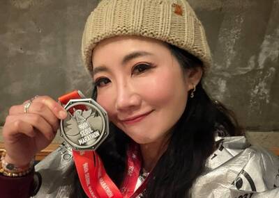 謝忻跑首爾馬拉松    起跑7公里開始胃絞痛