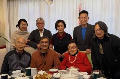 劉德華再訪白雪仙  汪明荃曬同框合影