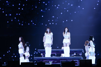 TWICE狂破4大紀錄！3天吸12萬人朝聖 子瑜領軍征服大巨蛋