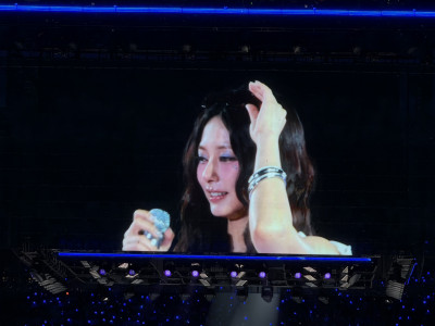 淚崩大巨蛋！子瑜撐不住了…一句話全場潰堤 4萬人這招替她打氣