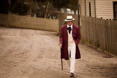 周杰倫制霸排行榜驚人銷量揭曉！《淘金小鎮》當探長抓真兇