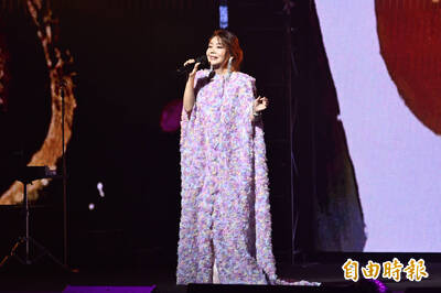 療傷歌后辛曉琪唱了40年 公開「愛人」自爆歌紅人不紅秘辛