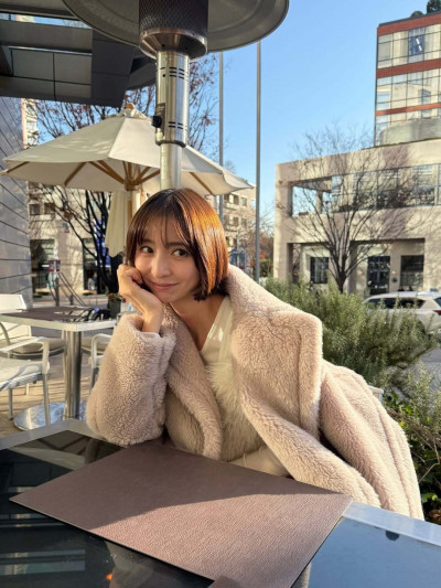 曾用APP記錄偷吃！篠田麻里子再婚被酸爆：說好的為女兒呢？