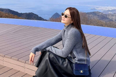 吳亞馨隱婚4年當媽了 自曝「天天扎手驗血」：額頭禿了長不回來