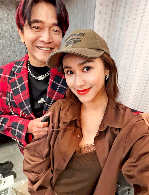 吳宗憲回顧人生淚崩 吳姍儒應援哭花臉