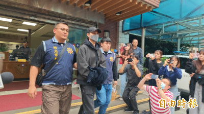 王子認了花約30萬元找閃兵集團 移送地檢署不發一語