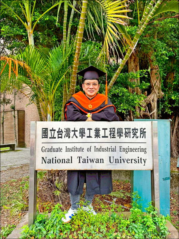 陳子鴻進擊的學霸 完封碩士再拚博士