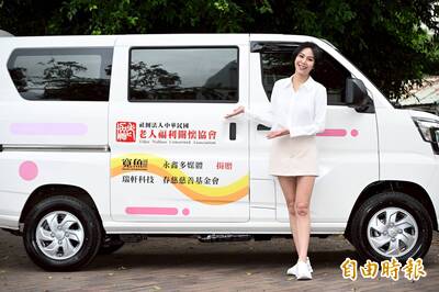 孫芸芸愛女當媽！洪曉蕾也淚送女兒出國：有叫她注意安全