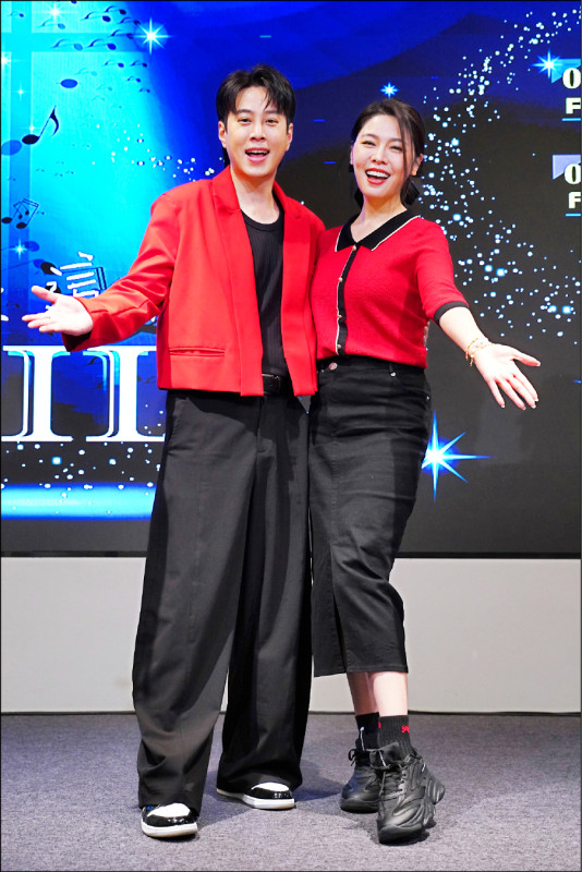 白家綺吳東諺6月補辦婚宴 小薰見習婚禮