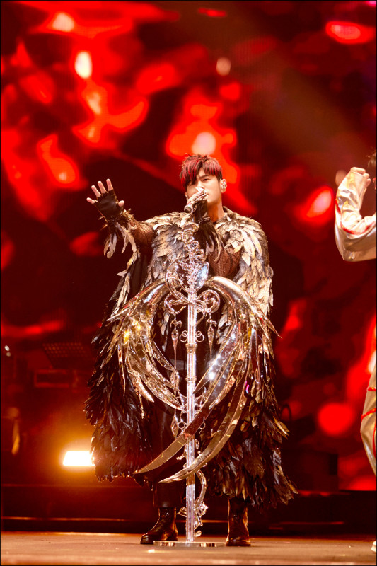 周董嘉年華II砸5億打造超炫視覺 煙花場王者歸來女兒殿下塞車急壞了