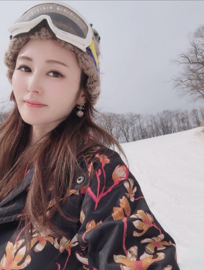 前公公王文洋爆出相戀20歲女大生 麻衣洩近況下個目標北海道