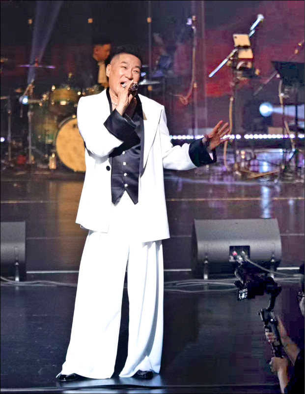 文章嗨接巡演邀約 許願520台灣開唱