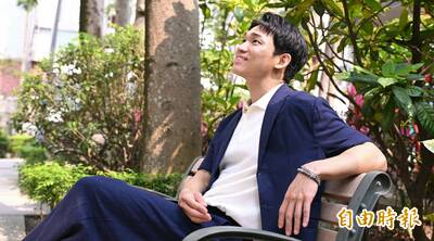 3670專訪二》曹有鉉自嘲「像被揍的金秀賢」 辭掉游泳教練簽經紀約：職業欄是演員了