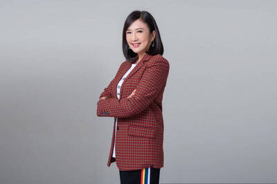 被傳遭TVBS鎖定裁員 方念華火速罕吐心聲