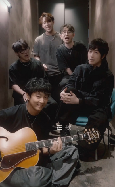 才點名陳意涵出來負責 阿信突為《陽光女子合唱團》發聲