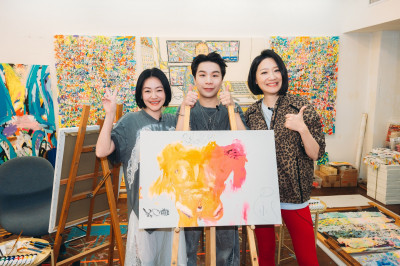 曲家瑞消失10年現身了！為小S破例復出螢光幕「現場全面失控」