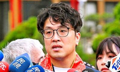 沈伯洋短捲髮新造型 台派女神支持當台北市長