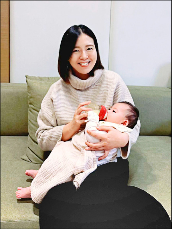 女星喜迎人生第一個母親節 新手媽媽的愛與學習
