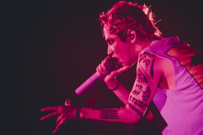 ONE OK ROCK飆破1450萬奪冠！稱霸日本演唱會電影在台票房