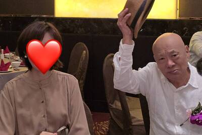 （獨家）81歲凌峰甜喊愛妻宣言  嬌妻「神顏曝光」艷驚全場