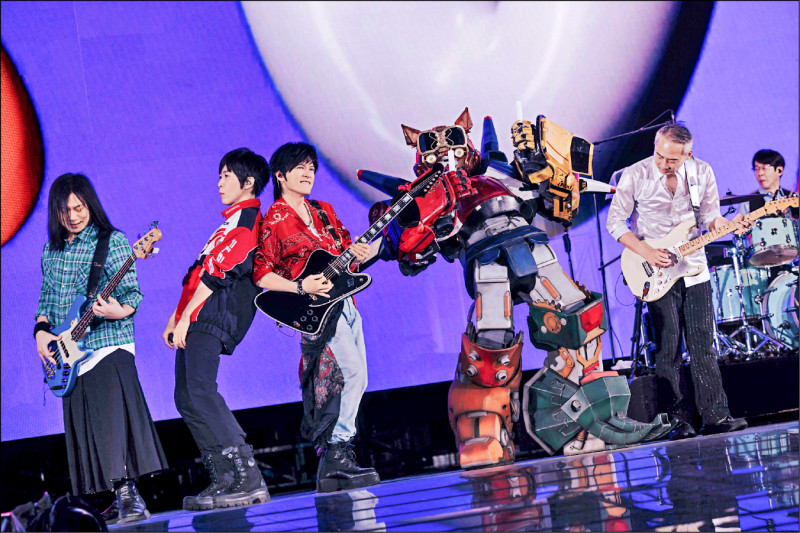 五月天為何一直開演唱會？ 阿信：來看看就知道