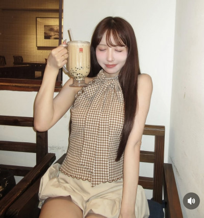 三上悠亞現身台中春水堂創始店 粉絲暴動：女神降臨