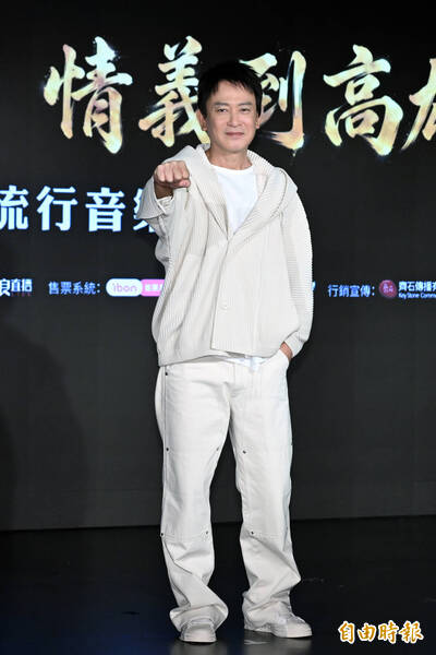 58歲台語歌王14年沒發片 鬆口揭近況預告高雄現蹤