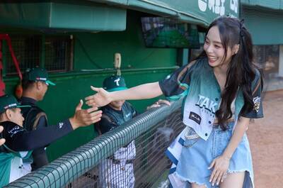 孫淑媚掛保證「鼻子原裝」 台派女神徐閉：係真的