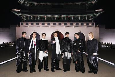 BTS搶票驚動月老 ARMY衝高雄武廟求神奉上葡萄軟糖