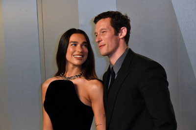 恭喜！Dua Lipa倫敦低調完婚 卡倫透納迎娶天后「感動到發抖」
