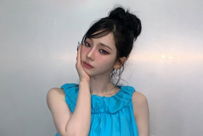 Karina又出事了？ 藍色系列美照意外捲政治風暴