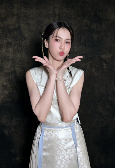 曾沛慈抱病翻唱周杰倫歌曲無法回看 節目組犯一大忌被罵翻