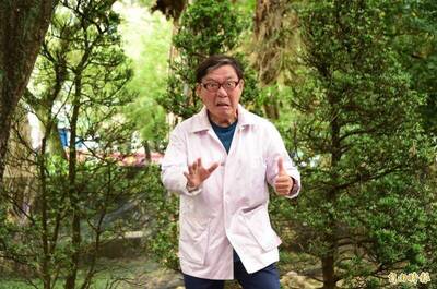 李立群抱怨台灣看不到世界盃   徐閉嗆「多窮酸」