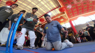 董至成膝蓋不輸年輕人！胡瓜加碼5000獎金秒後悔