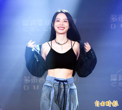 45歲孫淑媚美成Jennie...認了「化妝自己來」 哀嘆單身12年沒人追