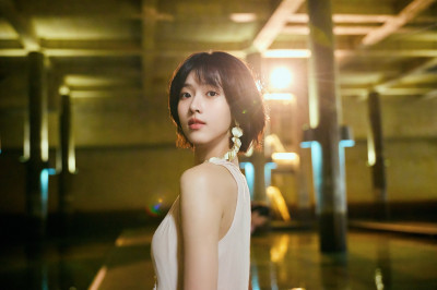 《陽光女子合唱團》爆紅後再出發！何曼希跨越時空問自己「你是誰？」