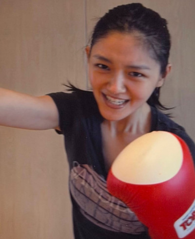 大S遺產爭議未歇！小S曬舊照揭密姊姊「BOXER」暱稱：愛逞強又不服輸