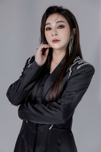 王彩樺被胡瓜狂虧整形  曾心梅看許不了唱《心酸酸》狂哭