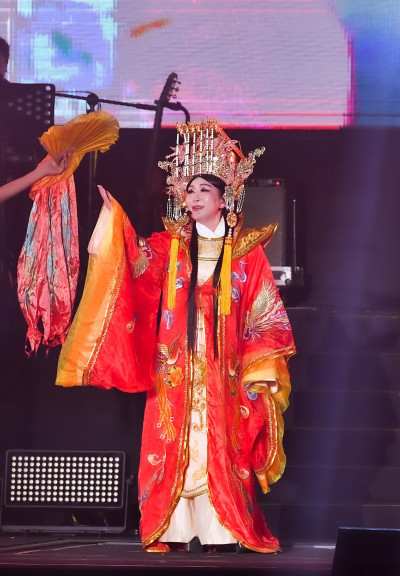 超大咖媽祖降臨台南！見到陳亭妃驚呼：未來市長來了