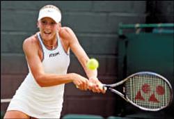 捷克網球新星Nicole Vaidisova,是目前十分被看好的一位選手。 捷克網球新星Nicole Vaidisova,是目前十分被看好的一位選手。