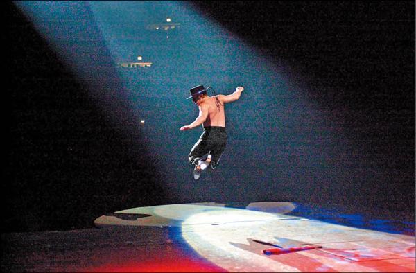 麥可佛萊利17歲時就成為首位世界愛爾蘭舞蹈大賽的美國人。（寬宏藝術提供）