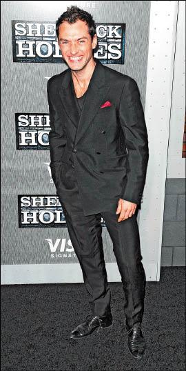 卸下Alfred Dunhill長達3年代言人身分的裘德洛，與席安娜米勒重修舊好的新聞近期佔據媒體版面。（歐新社）