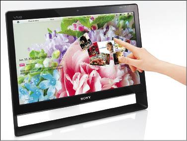 Sony All-in-One觸控電腦J218，搭載21.5吋螢幕、Intel Core i5處理器，售價44,800元。