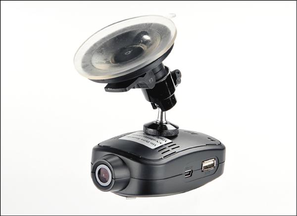 Mio Drive Recorder內建8GB記憶體、G-Sensor感測、GPS定位，可透過Google Maps地圖觀看行車路線。ECO省油指數功能，可即時顯示行車時的省油指數。影像解析度640×480。參考售價5,990元。