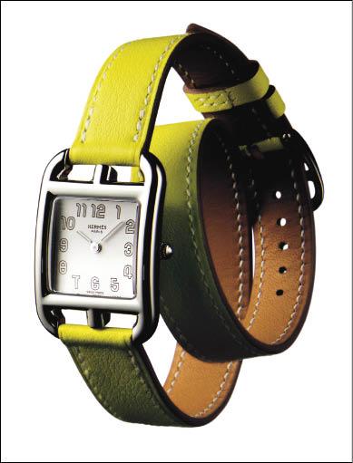 愛馬仕Cape Cod雙圈皮錶帶腕錶，參考價83,800元。