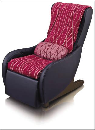 Panasonic即日起至4/28～5/1於新竹Big City遠東巨城購物中心舉辦體驗活動，原價68,800元，現場預購特價64,800元，加贈時尚椅套和SOGO百貨3,000元禮券。