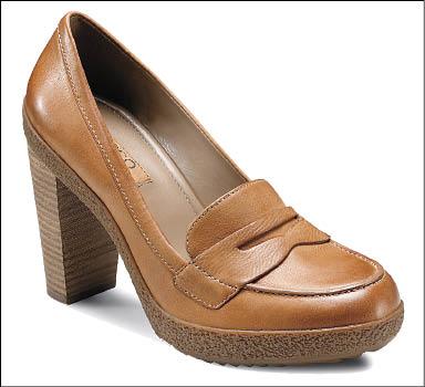 ECCO復古經典跟鞋5,380元。圖片提供／ECCO