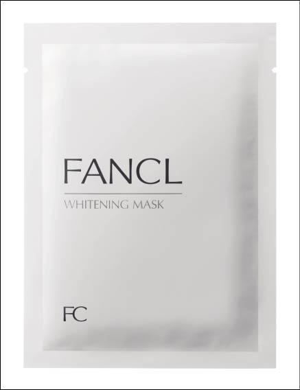 FANCL 淨白無瑕面膜：富含金盞花萃取精華，可抑制黑色素形成，透過持續型維他命C誘導體及橄欖葉萃取精華，幫助肌膚無瑕透亮，藉由高密度的美白精華布膜，密集補給美白成分，預防斑點生成。6片／1,500元。