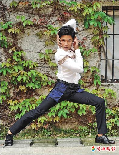 鈴木亮平為了「瘋狂假面」塑身1年，體重高高低低非常辛苦。（記者宋志雄攝）